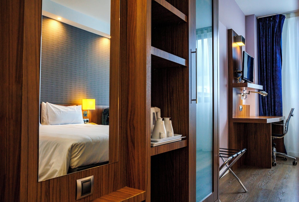 غرفة قياسية بسريرين منفصلين، Holiday Inn Express Bilbao 2/5