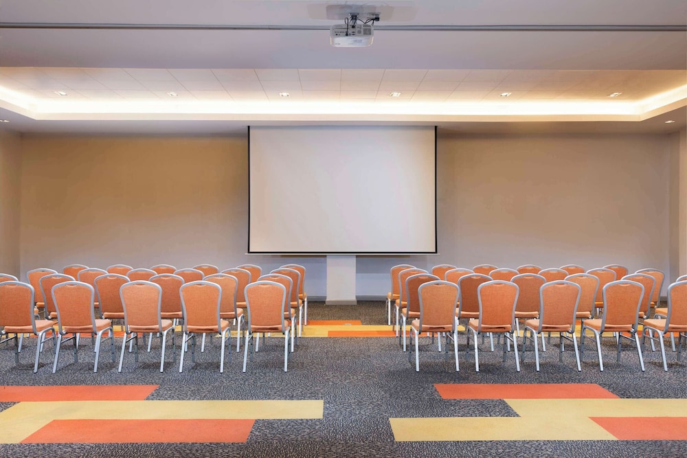 Park Inn By Radisson Iloilo 50/58