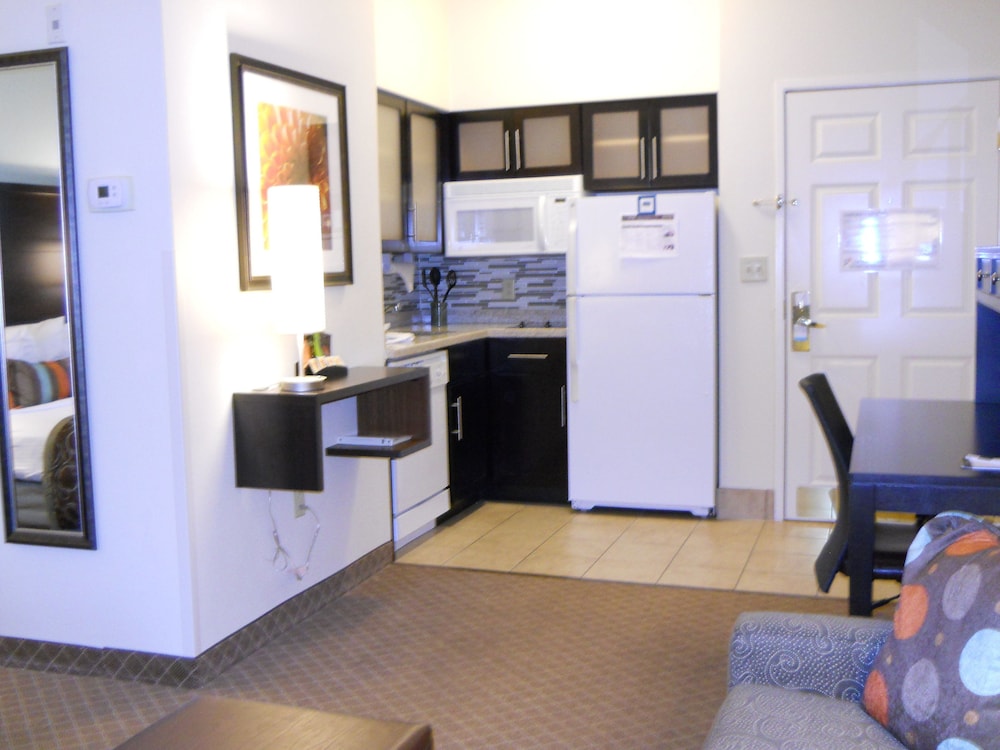 Staybridge Suites Columbus-Airport 39/50
