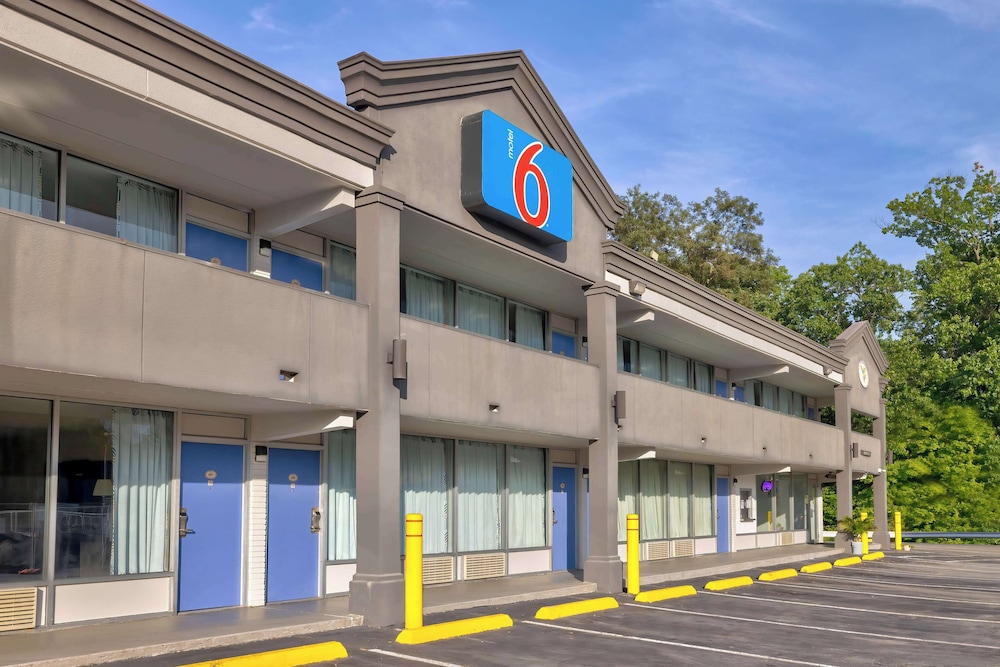 Motel6 Morgantown, WV 6/61
