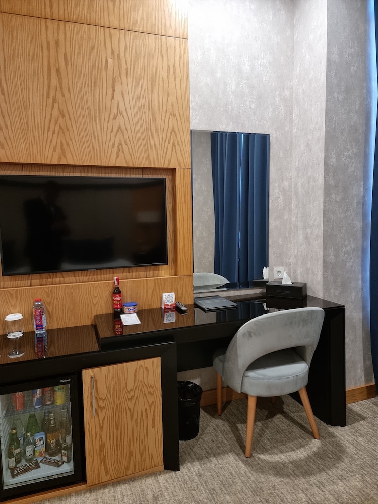 Premium Hotel Ganja 42/50