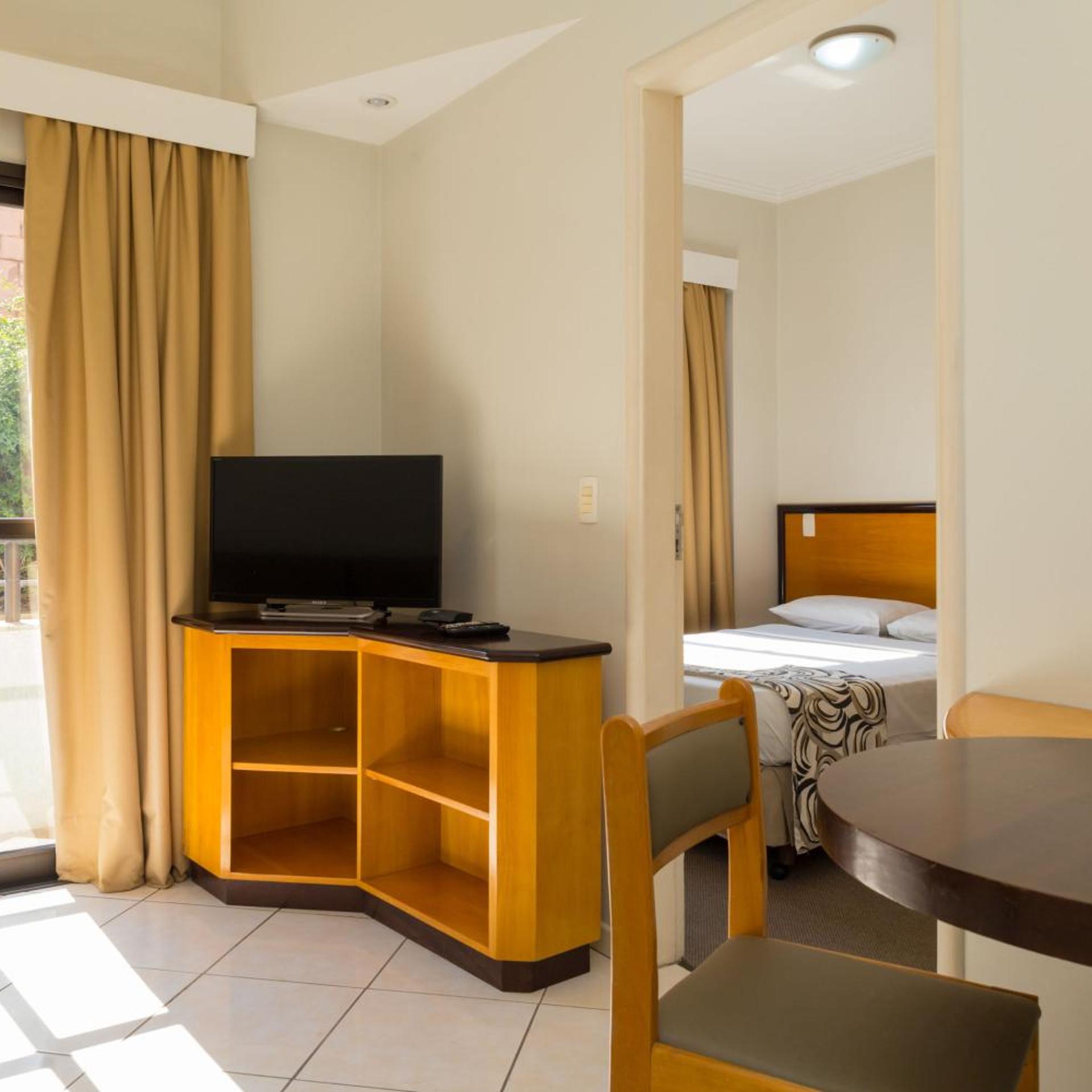 Golden Suite Hotel 6/30