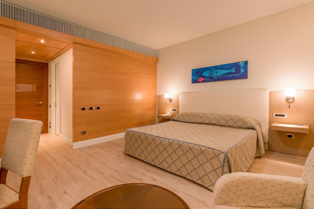 Smy Carlos V Wellness & Spa Alghero 9/34