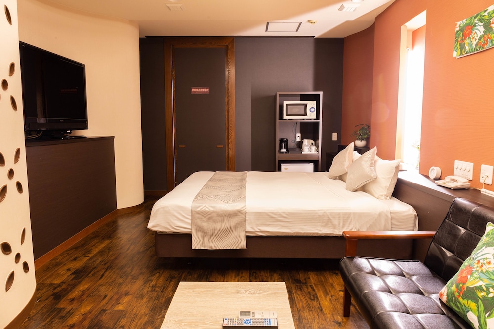 Naminoue Crystal Hotel 25/37