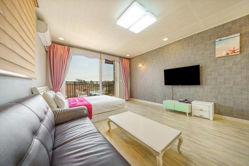 Buan Mohyang Crystal Pension 12/24