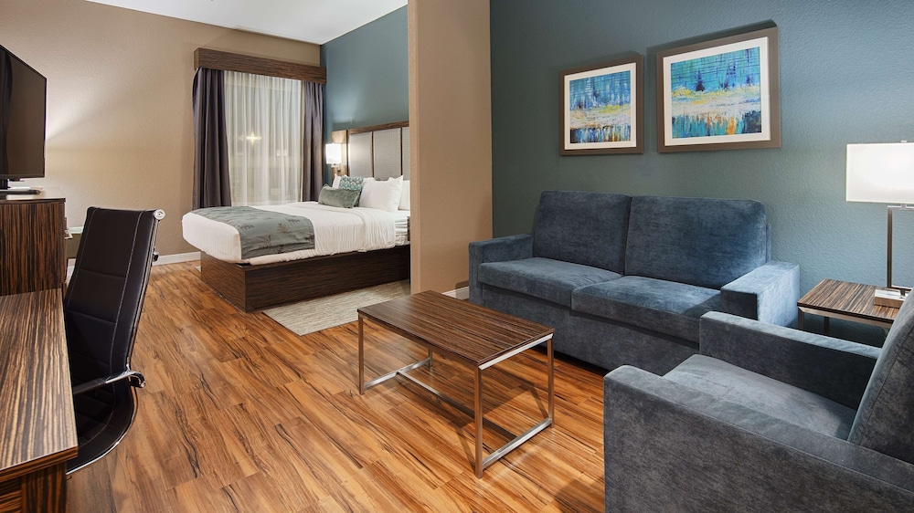 Best Western Plus Pflugerville Inn and Suites 27/37