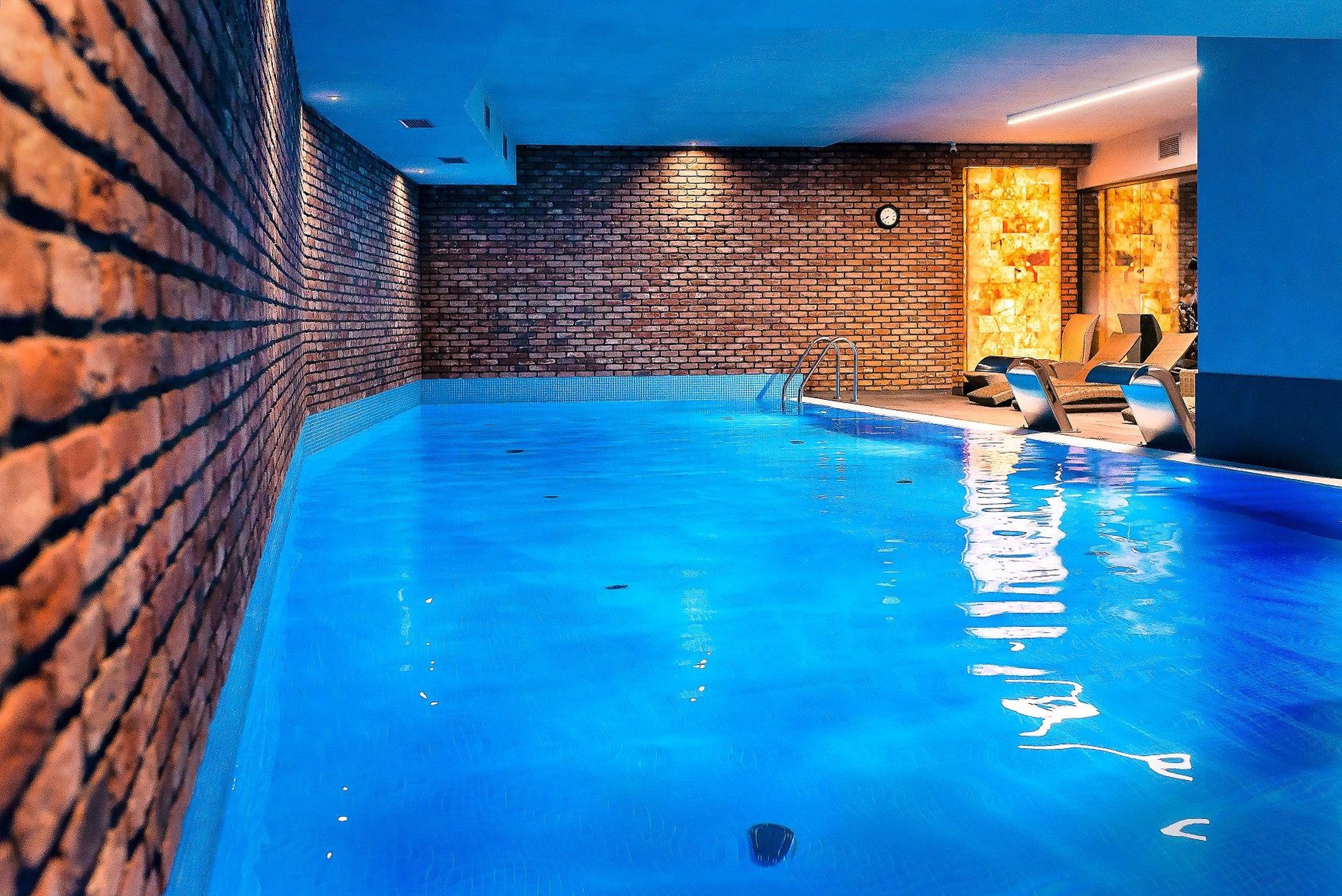 Almond Business Spa 29/36