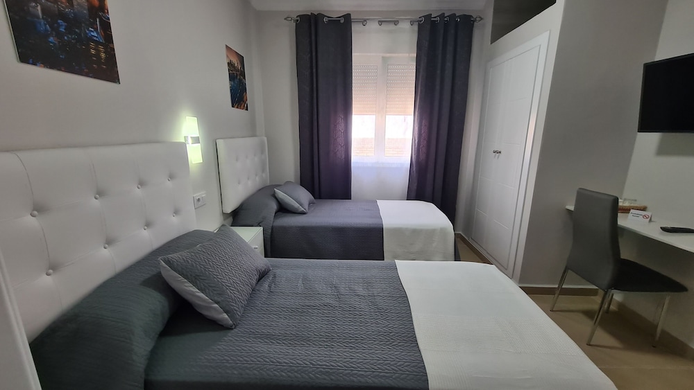 Hostal Malaga 13/50