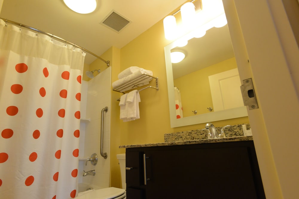TOWNEPLACE SUITES BOWLING GREEN 8/44