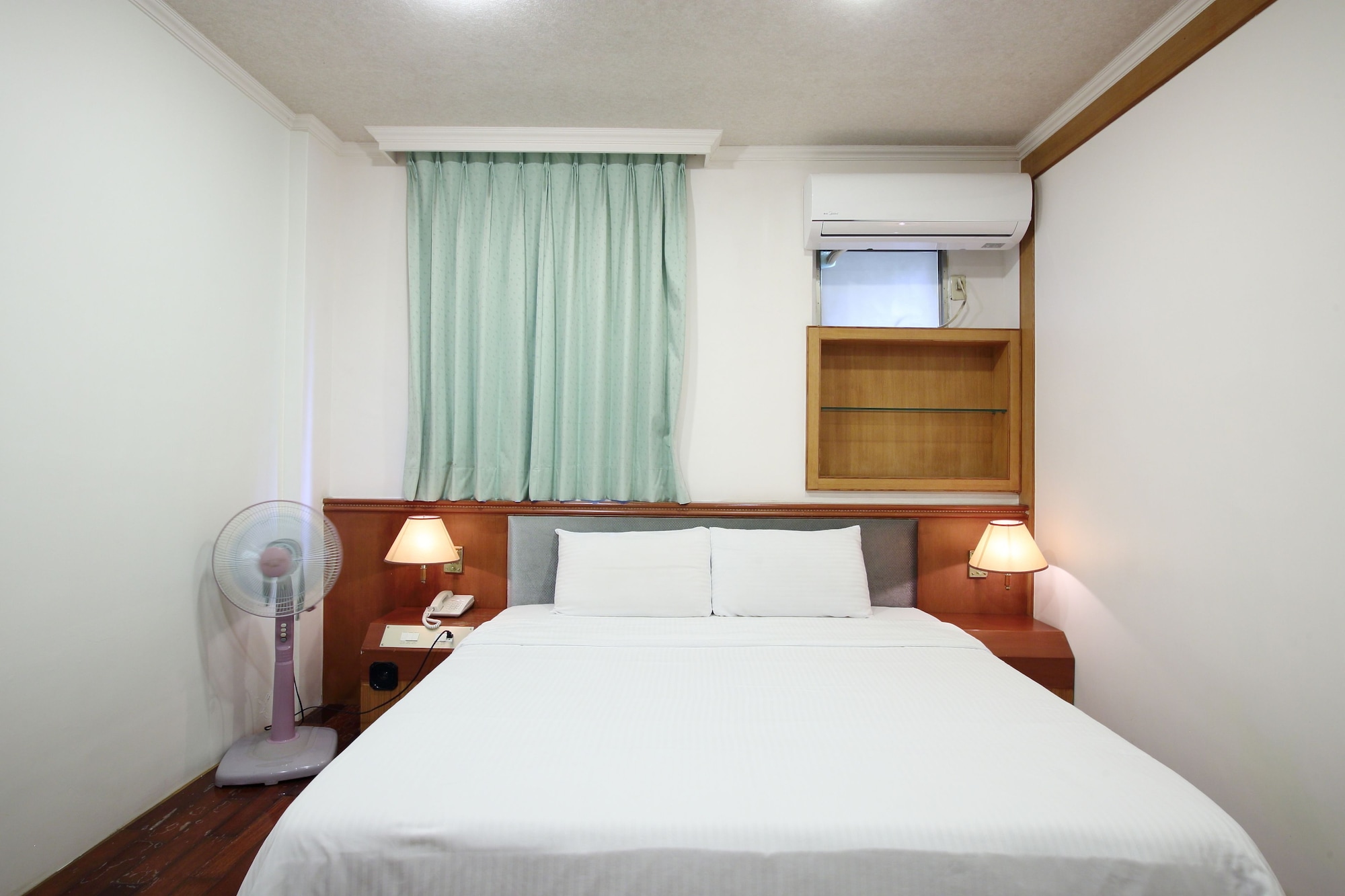 SUPERIOR, DOUBLE BED