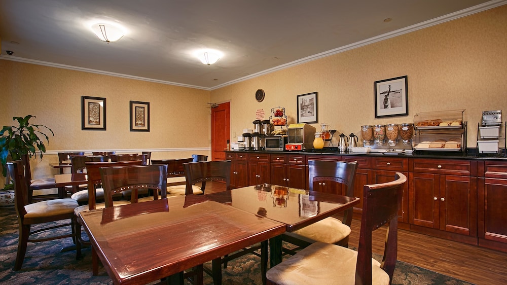 Best Western Flushing-LaGuardia 22/28