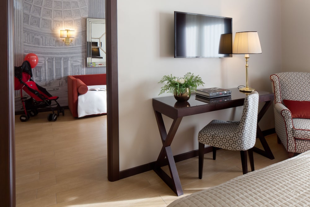 Starhotels Michelangelo Rome 44/48