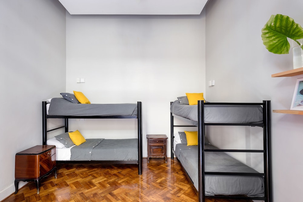 MILHOUSE HOSTEL AVENUE 46/65