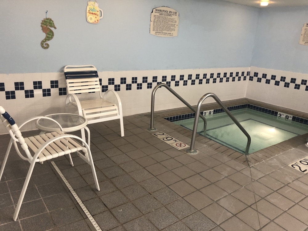 Baymont By Wyndham Coon Rapids 21/32