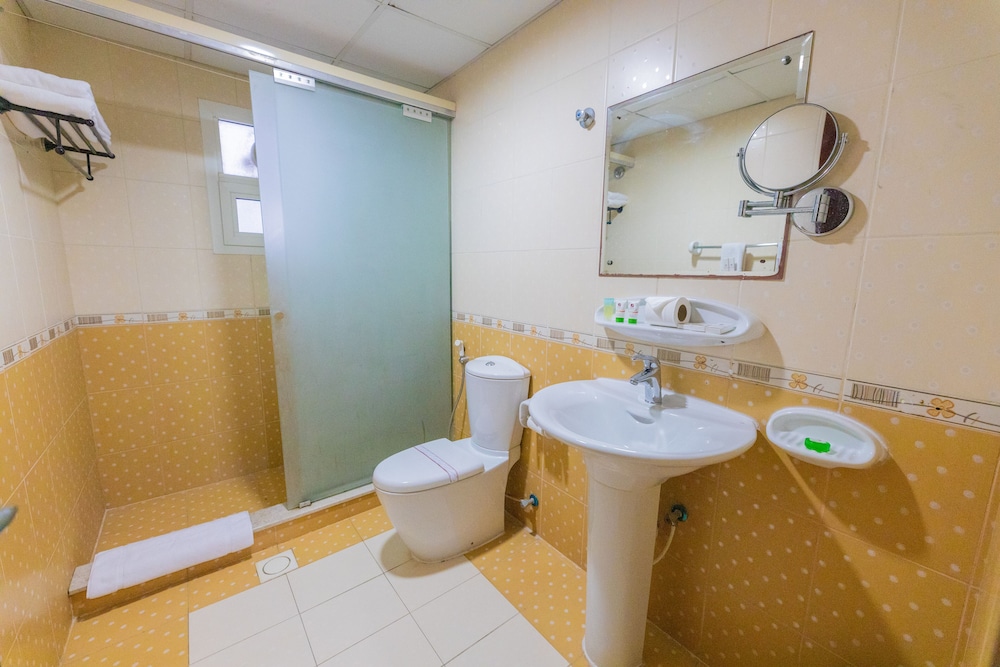 جناح بسرير كينج وسريرين منفصلين وسرير كوين بـ3 غرف نوم، Ewan Tower Hotel Apartments 9/9