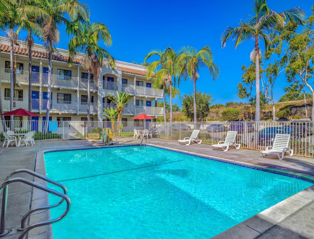 Motel6 Oceanside, CA 55/62