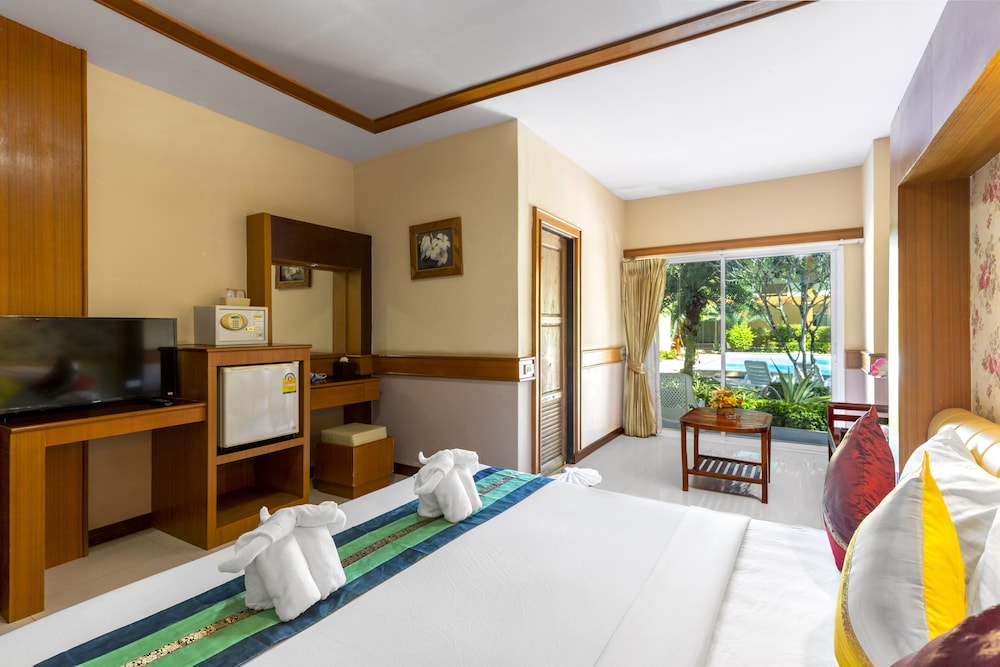 COCONUT BEACH RESORT 33/74
