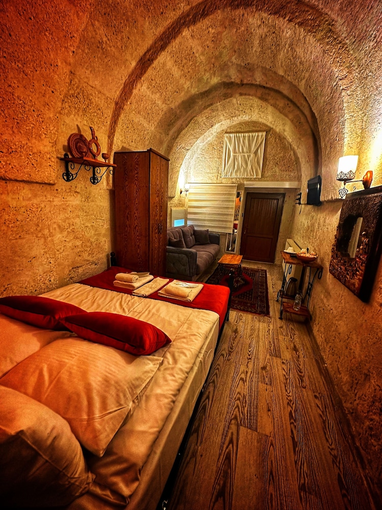 Sakli Cave House 83/100
