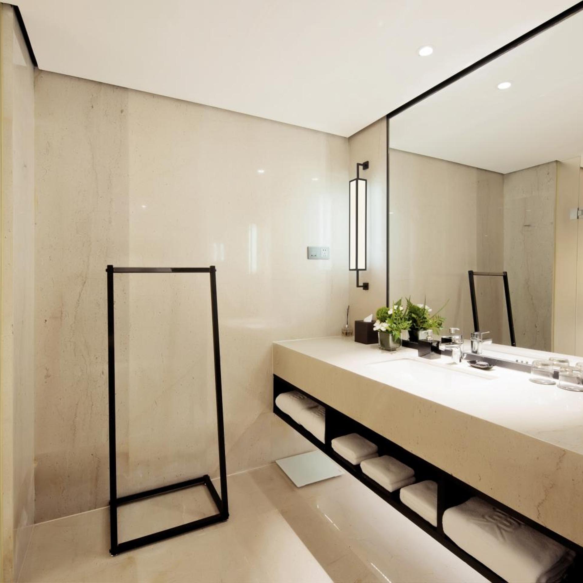 Deluxe, Family, King Bed, Sofa, Xi'an Eastern House Boutique Hotel 10/10