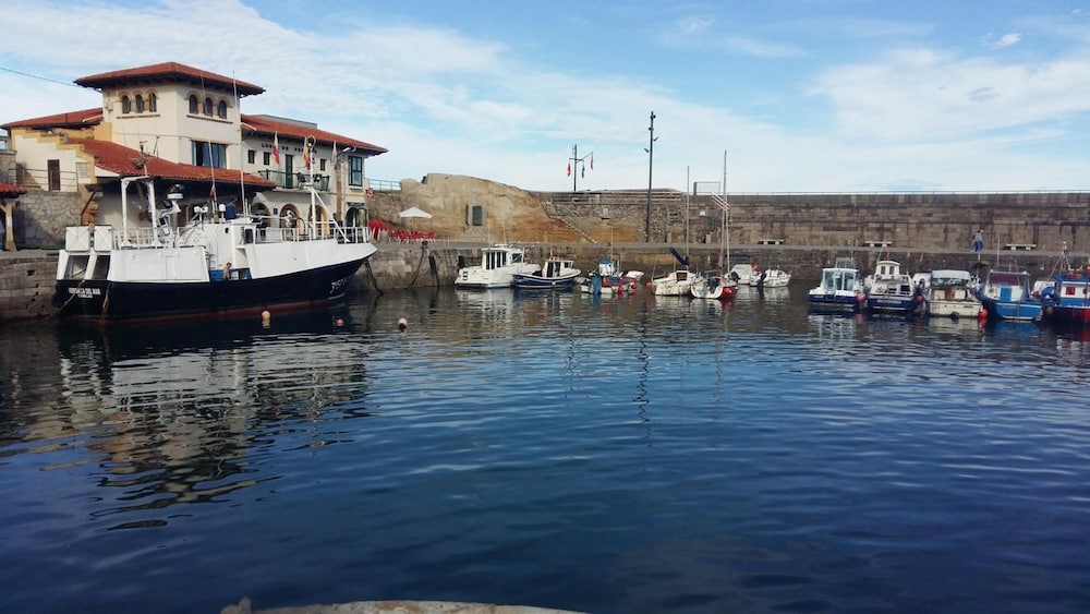 El Tejo de Comillas 19/25