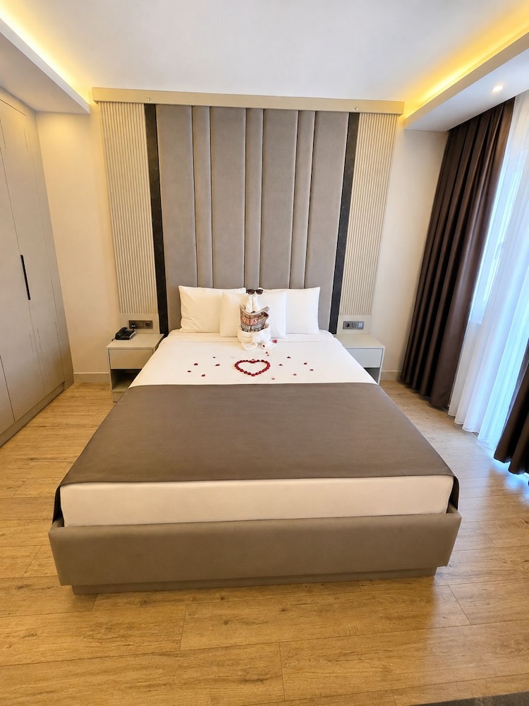 Hotel Kayalar 22/47