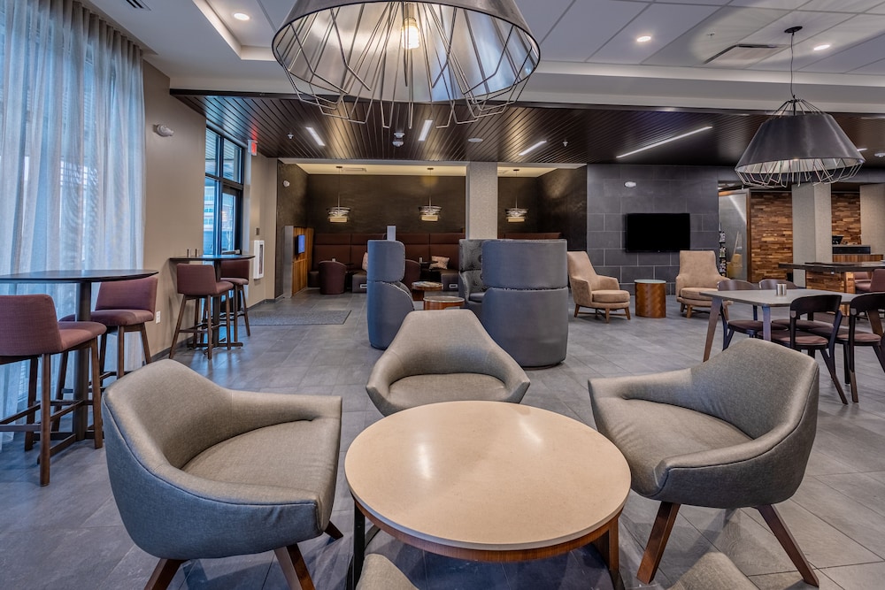 Courtyard by Marriott East Lansing Okemos 33/41