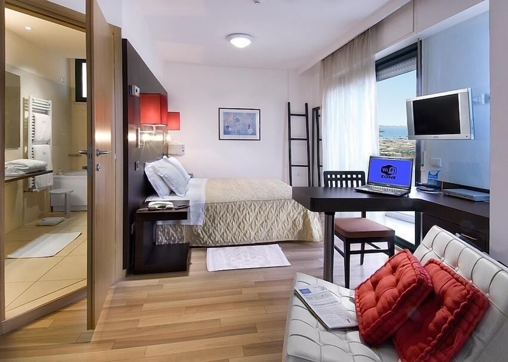 Park Hotel 35/64