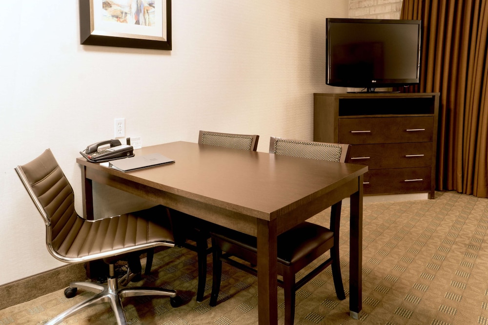 Embassy Suites - Corpus Christi 61/68
