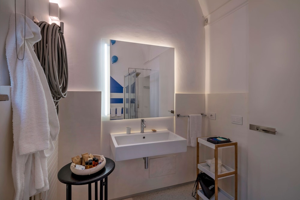 Dimora Storica Muratore Luxury Rooms 46/47