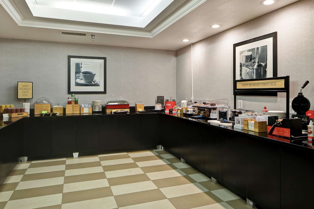 Hampton Inn Atlanta/Woodstock 31/34