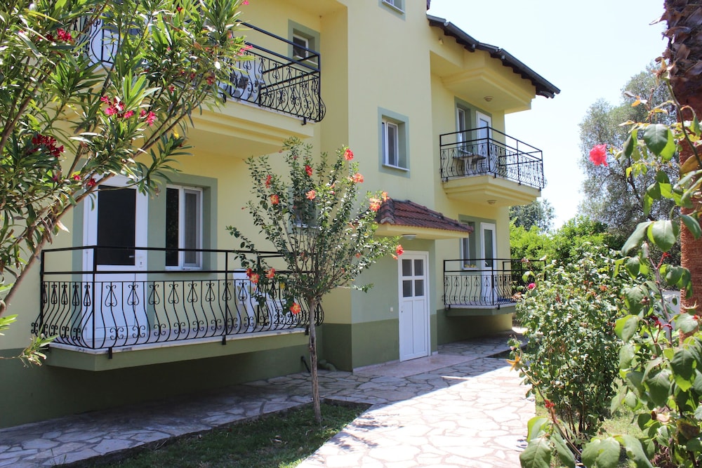 Adilan Villas and Apartments 43/50