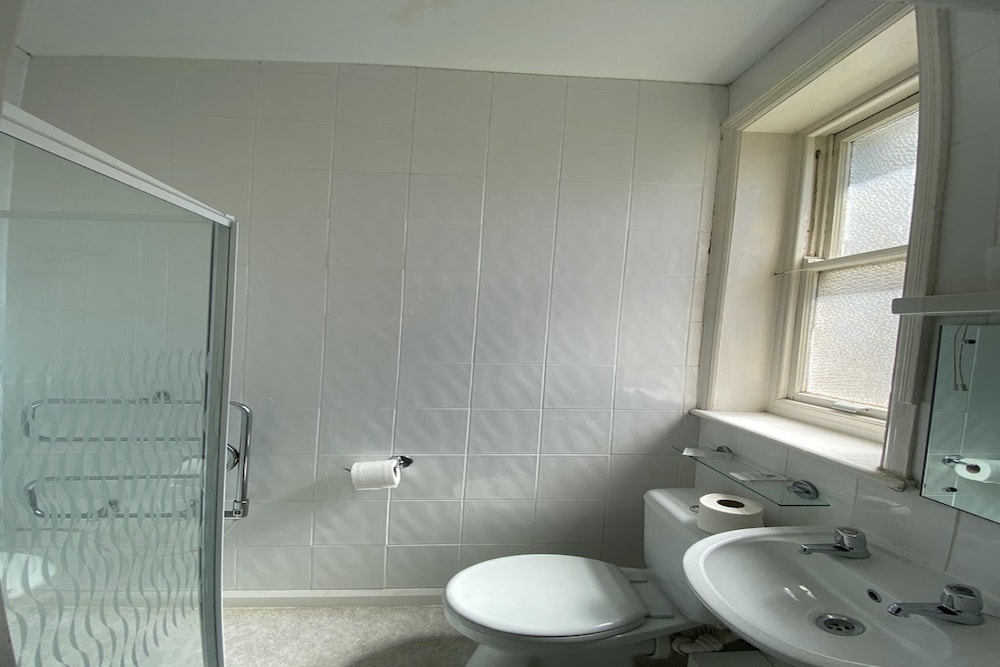 OYO Belvedere Guest House, Great Yarmouth 20/23