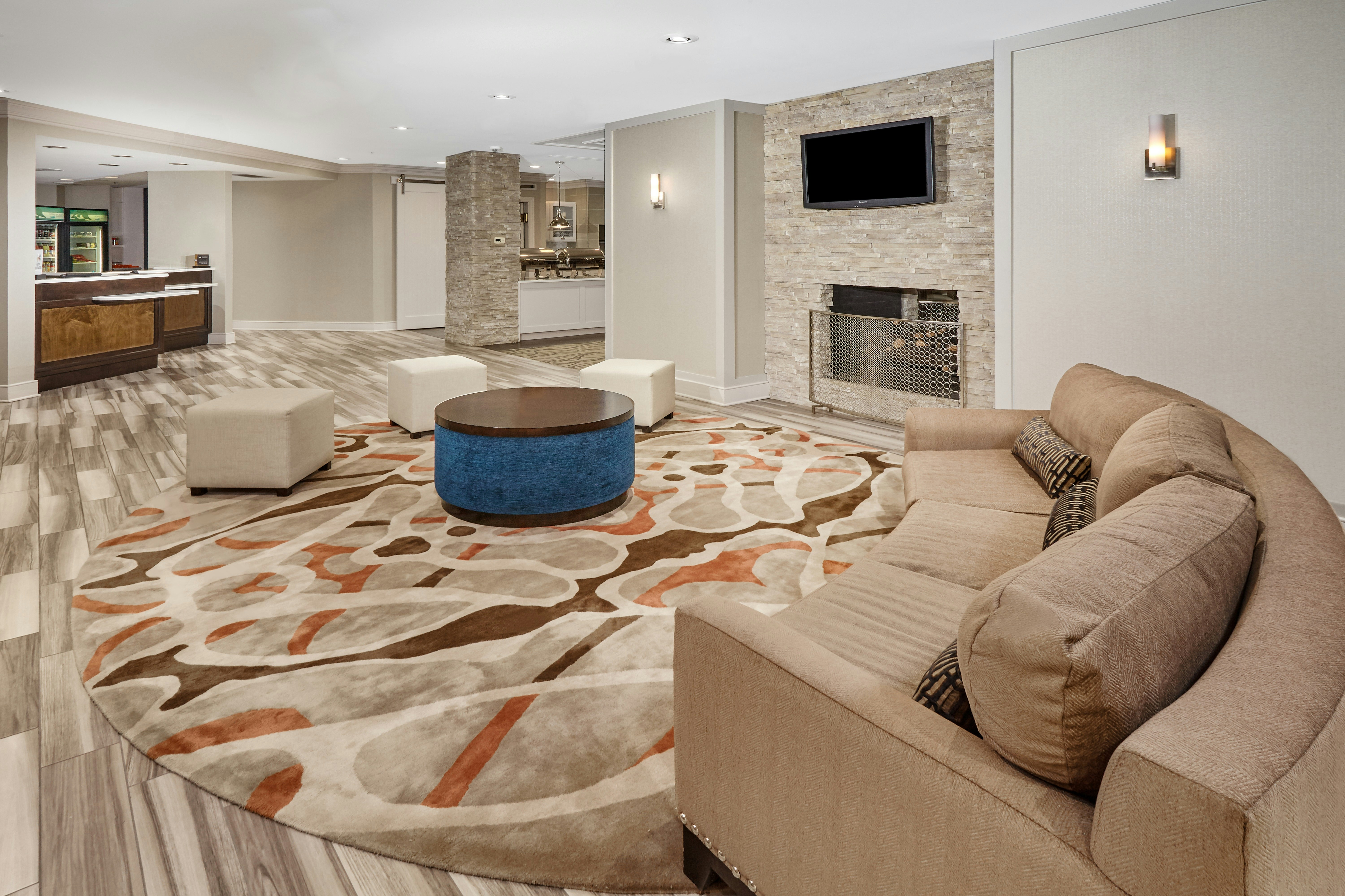 Homewood Suites by Hilton Indianapolis At The Crossing 6/17