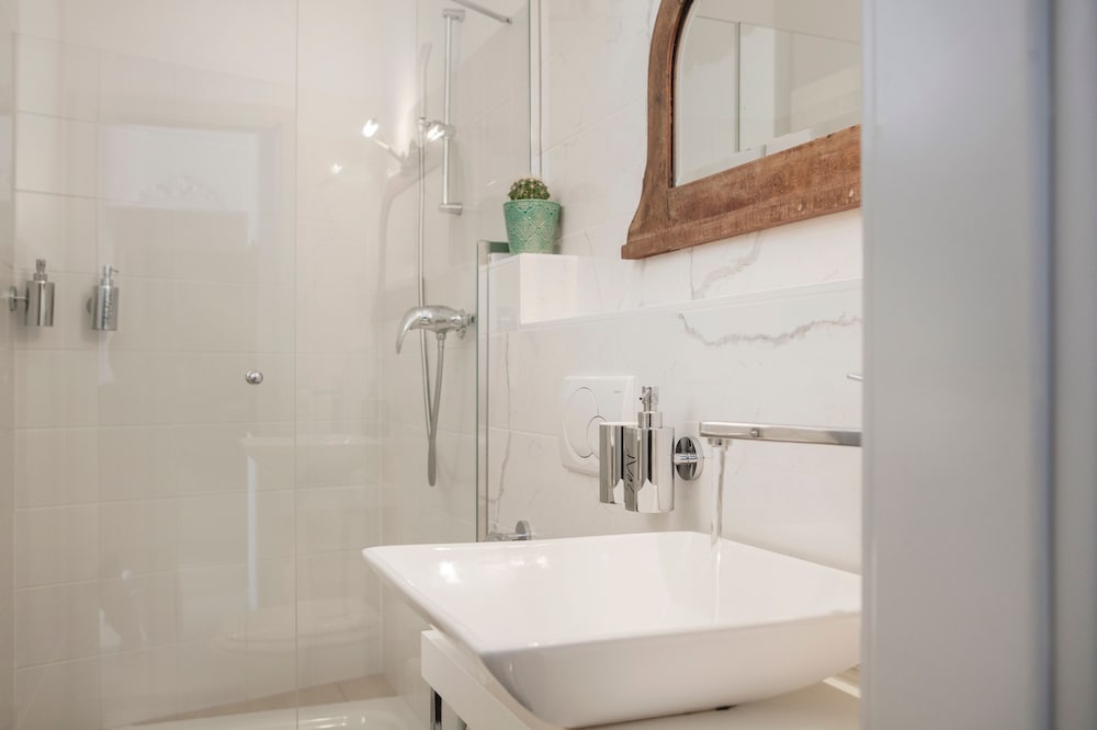 Caffe dell Arte Boutique Rooms 50/50