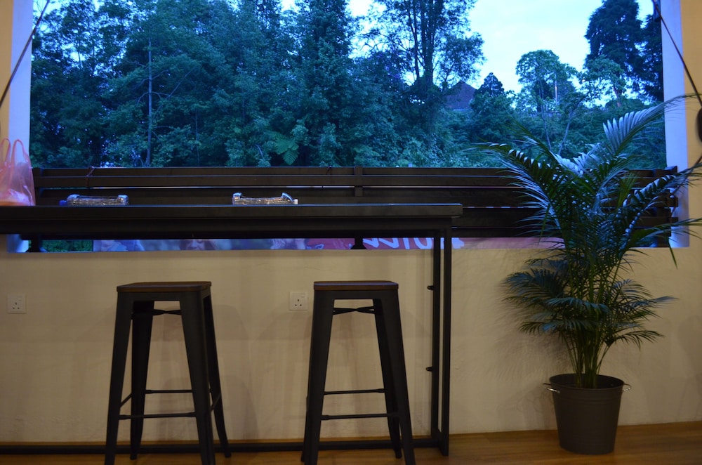 Sleepbox Hotel 3/50
