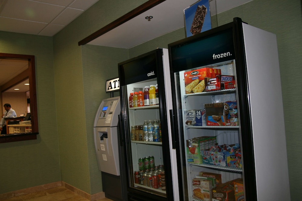 Hampton Inn & Suites Cleveland-Mentor 24/45
