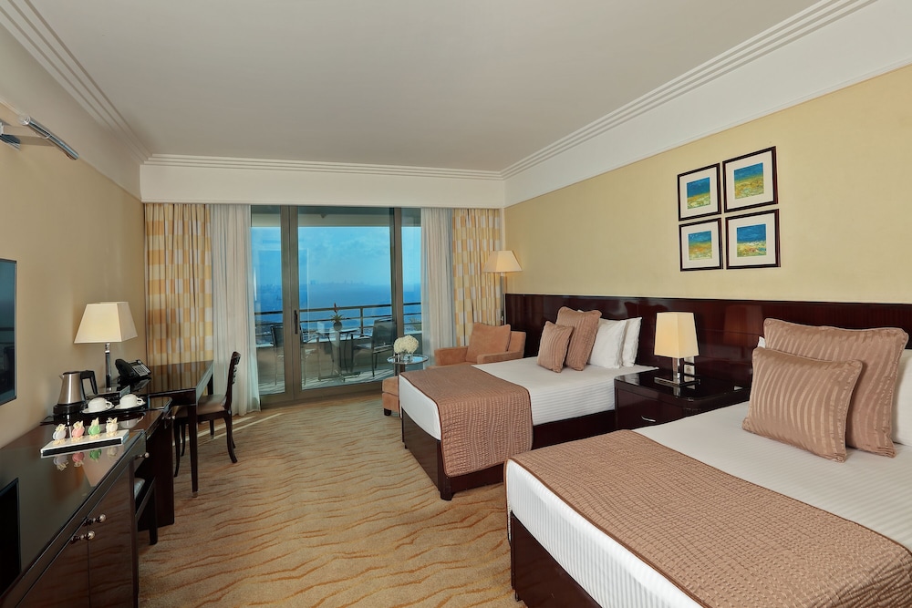 DELUXE, TWIN BEDS