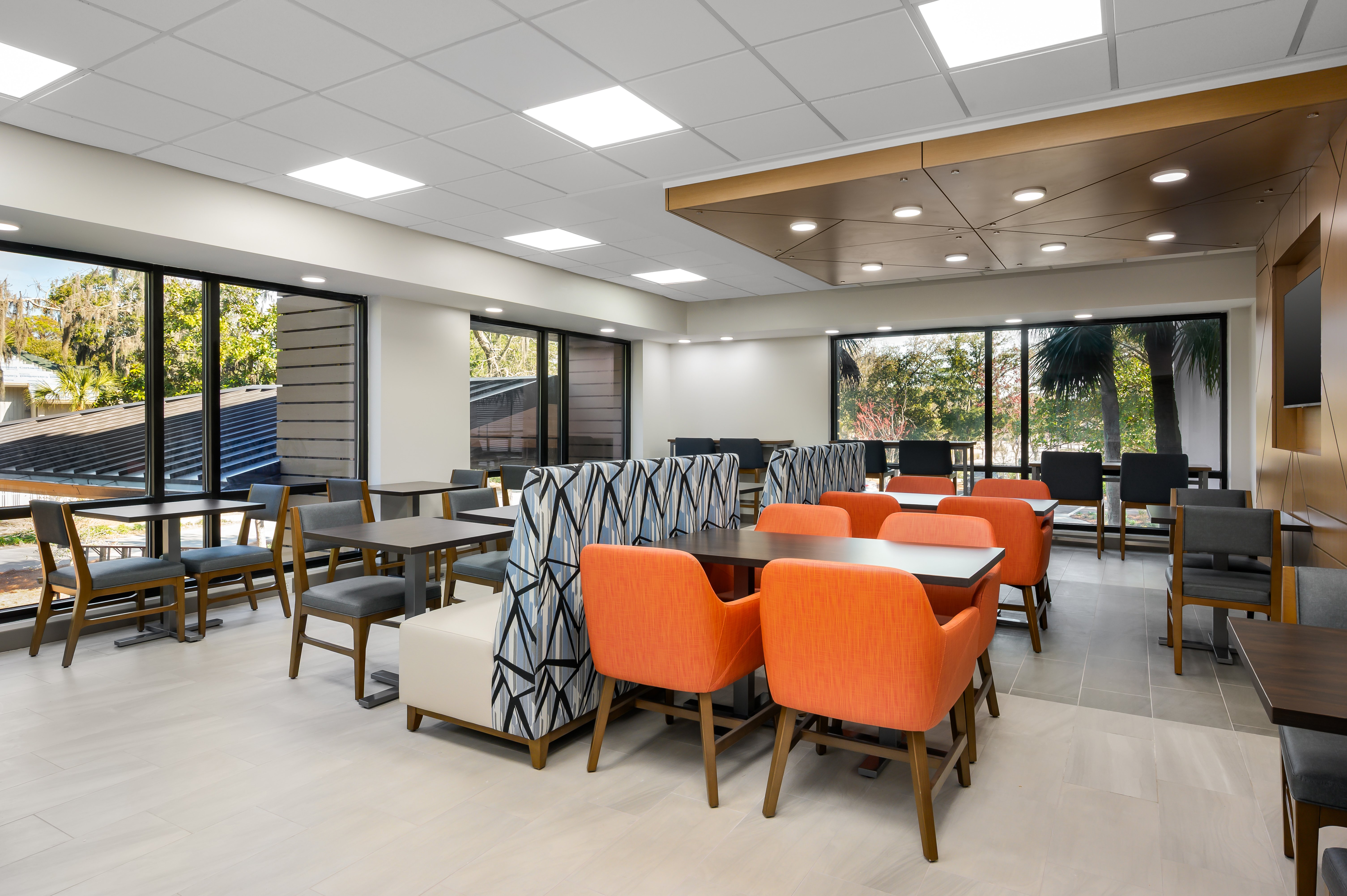 Holiday Inn Express Hilton Head Island 52/77