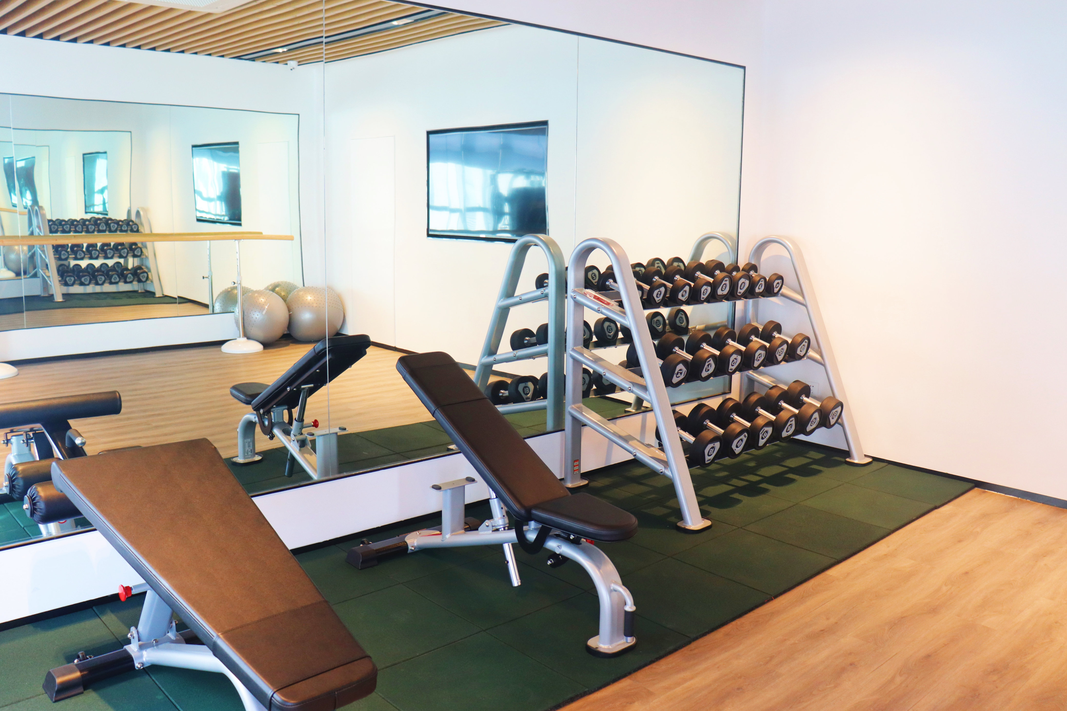 Holiday Inn Express Rongcheng Science and Technology Park 49/53