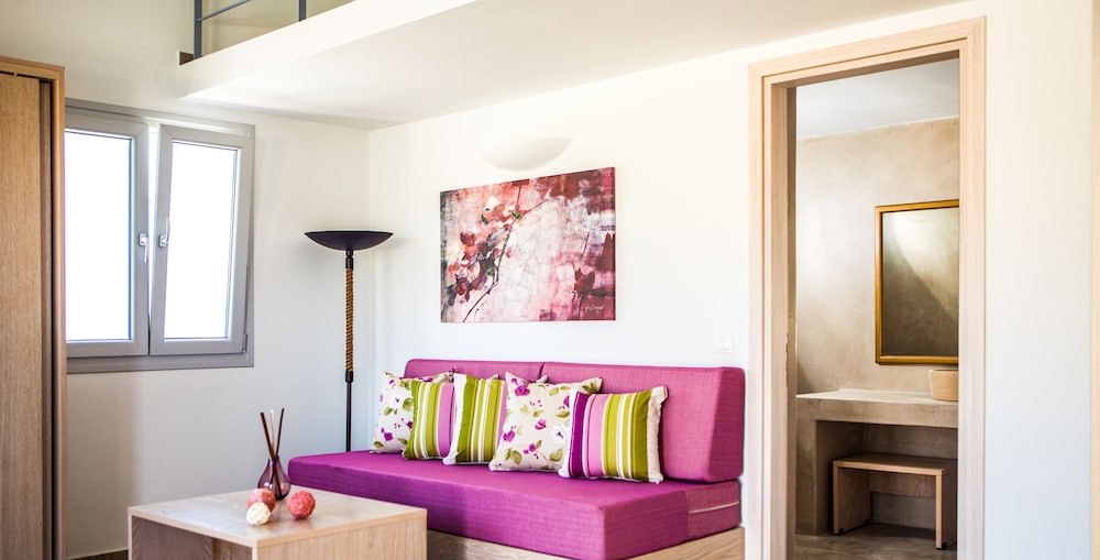 Aliter Suites 49/73