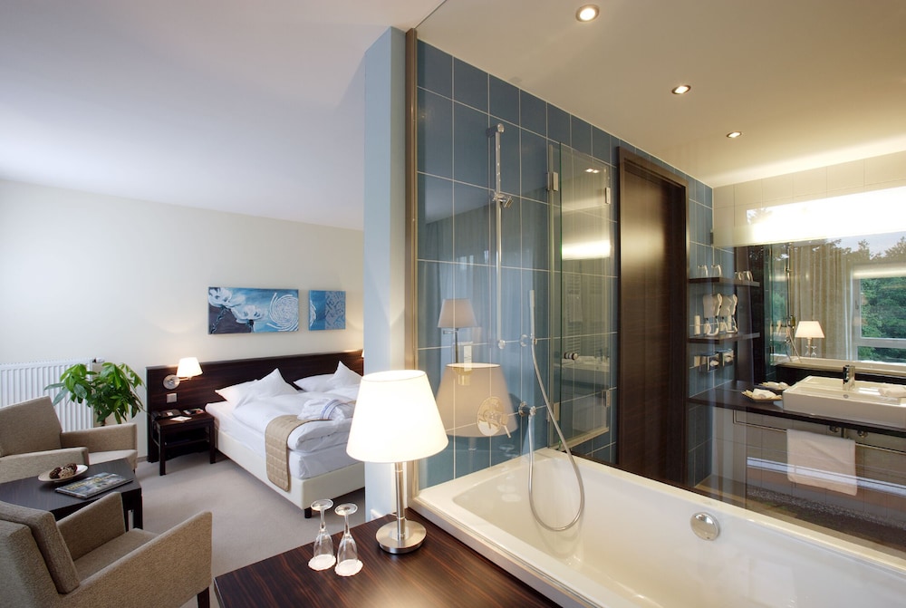TOP CountryLine Heide Spa Hotel 30/68