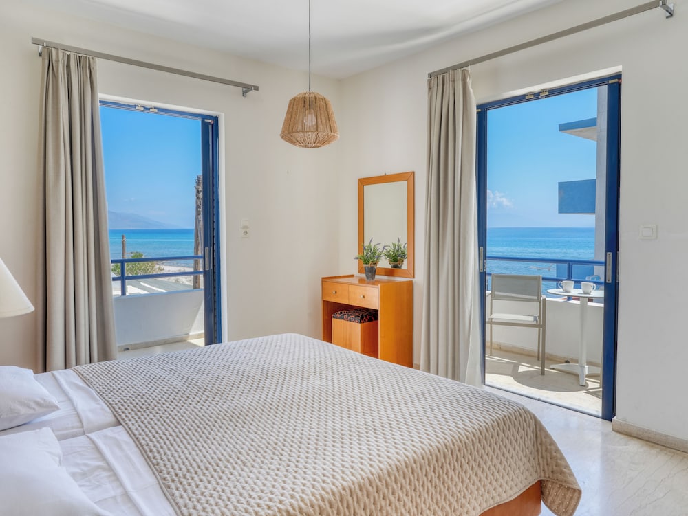 Philippos Studios And Apartments 8/49