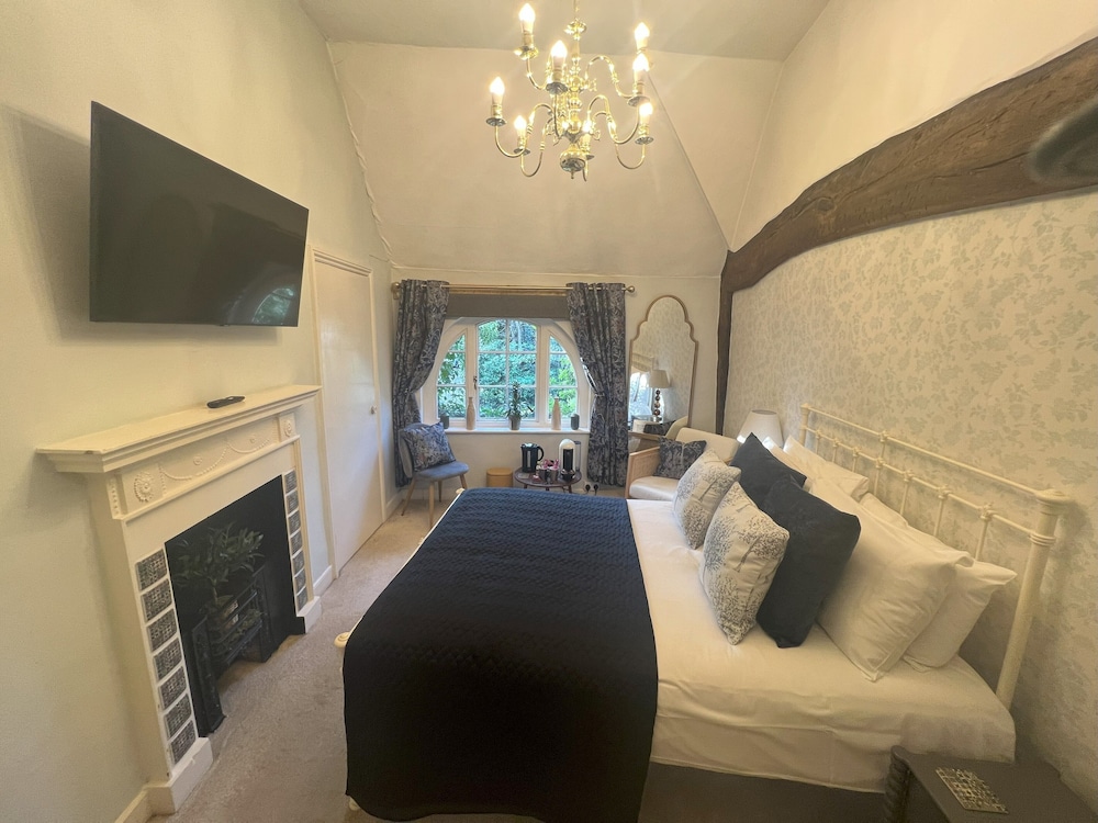 The Old Rectory Hotel 56/65