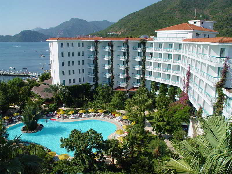 Tropical Hotel 1/9