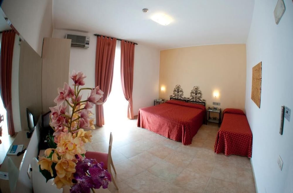 Degli Aranci 32/60