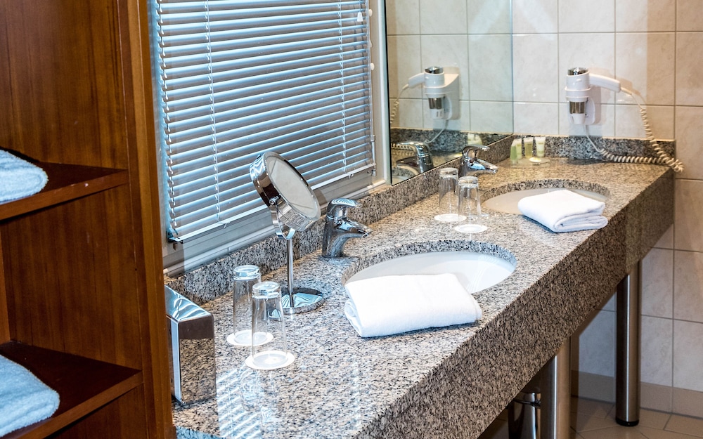 Courtyard By Marriott Bochum Stadtpark 50/50