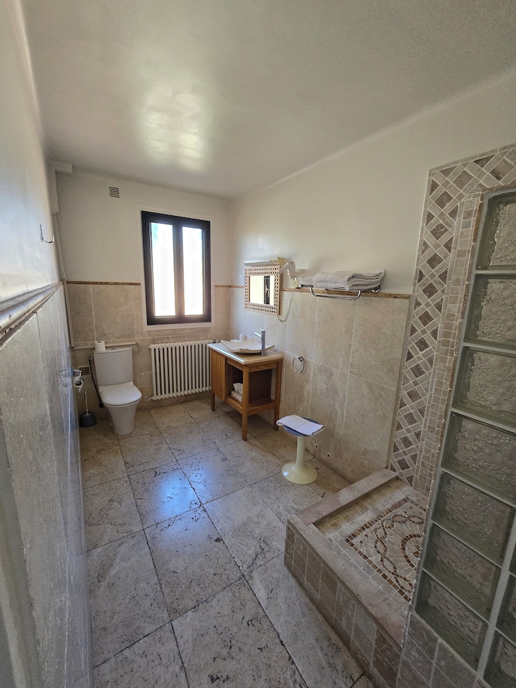 Auberge Les Arômes 22/45