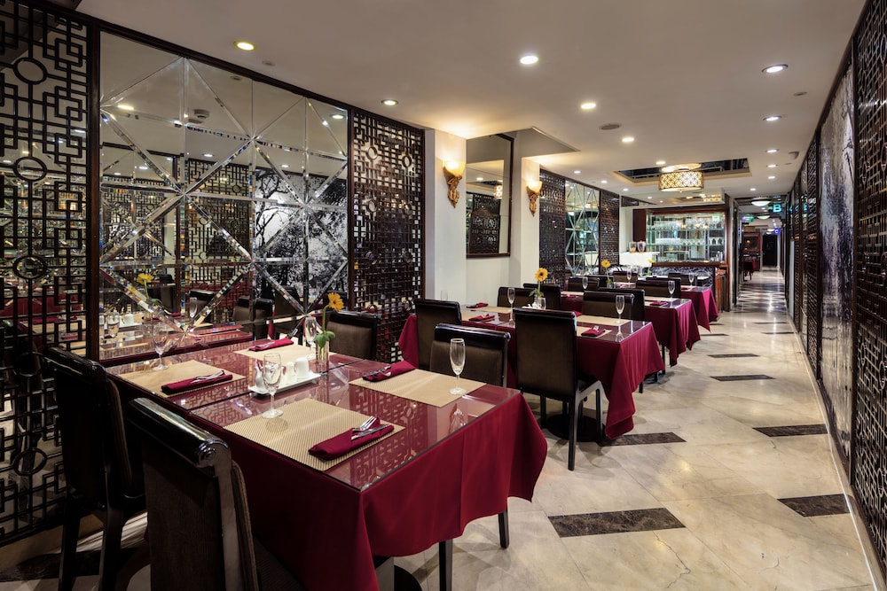 restaurant cafeteria