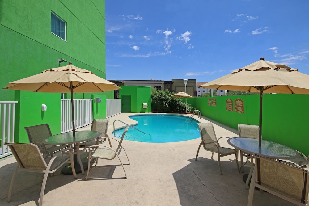 Holiday Inn Express Hotel & Suites Cd. Juarez - Las Misiones 37/76