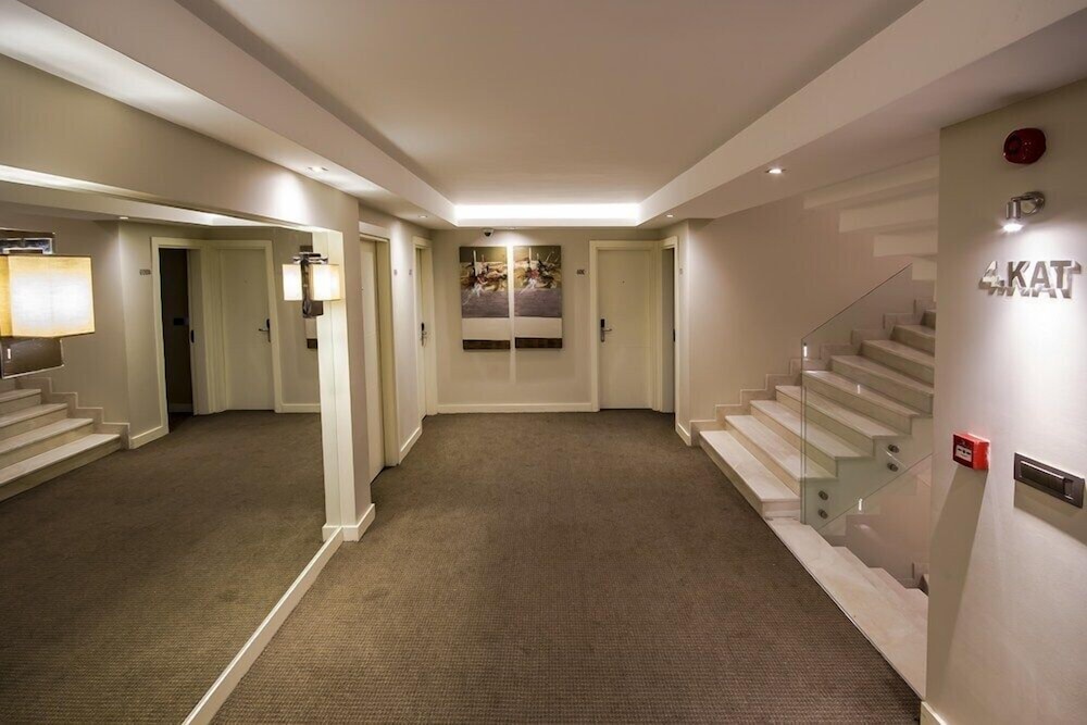 The New Hotel Zeybek 69/74